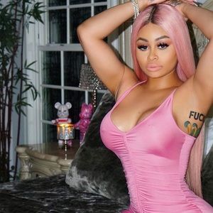 Meet your Posher, Kashay